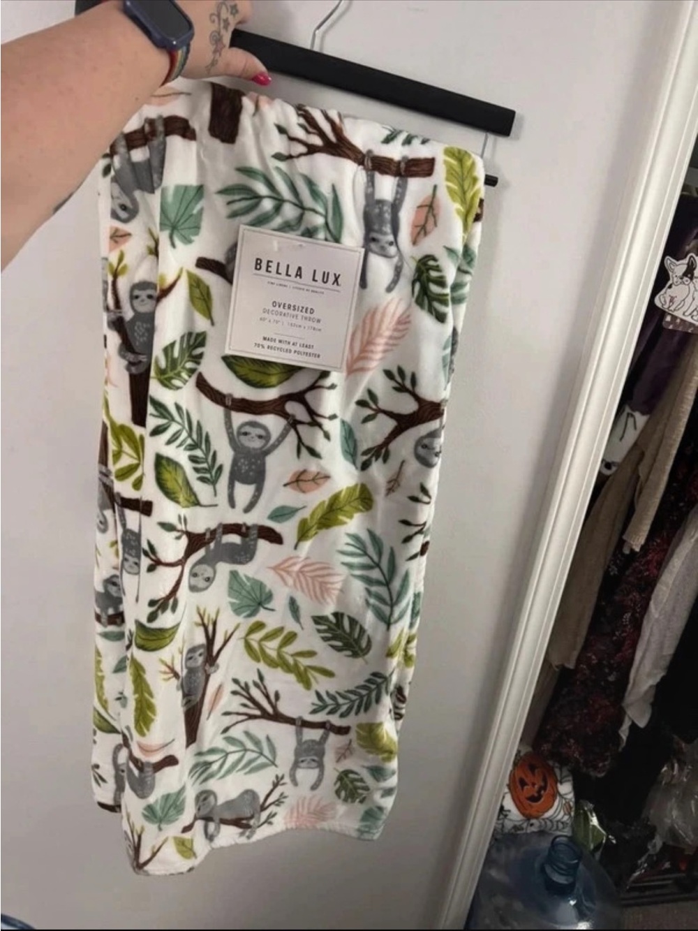 Oversized plus throw